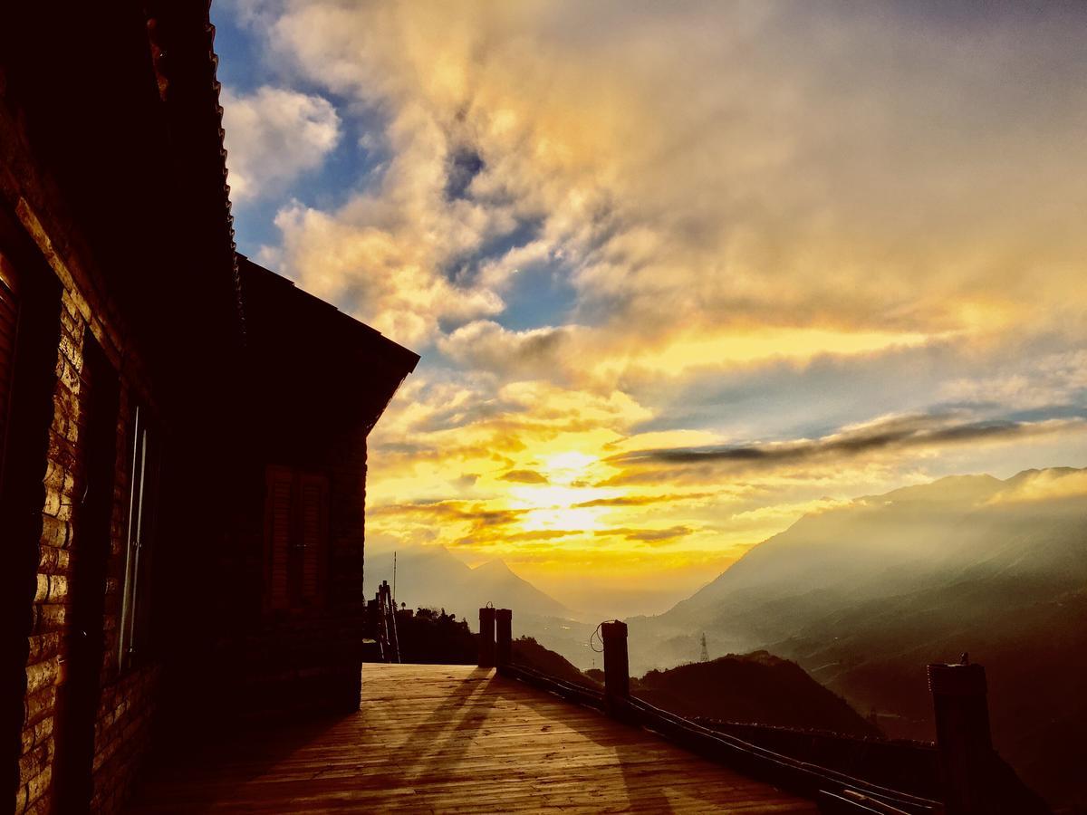 Отель Sapa Clay House - Mountain Retreat Экстерьер фото